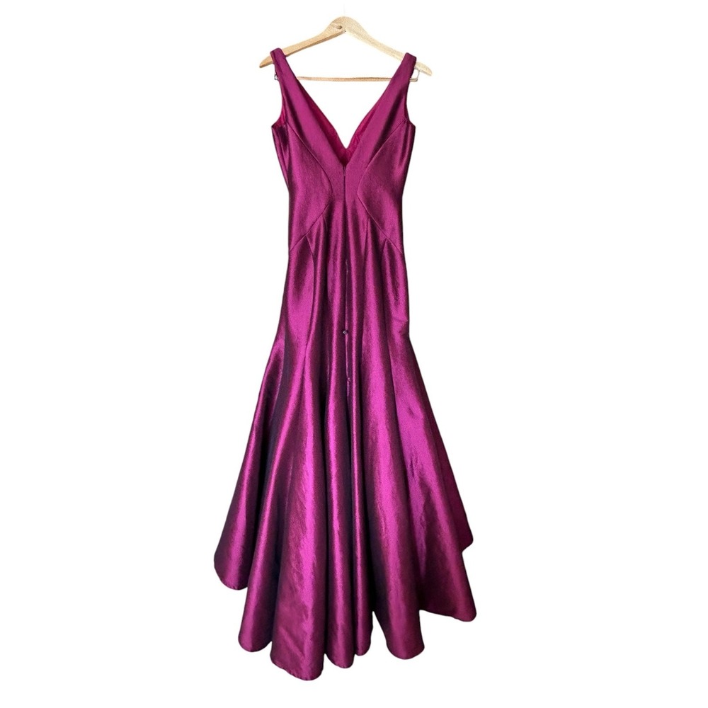 Mac Duggal Formal Dress Size 4 Magenta Taffeta Plunge Neck Trumpet Skirt - Picture 2 of 10
